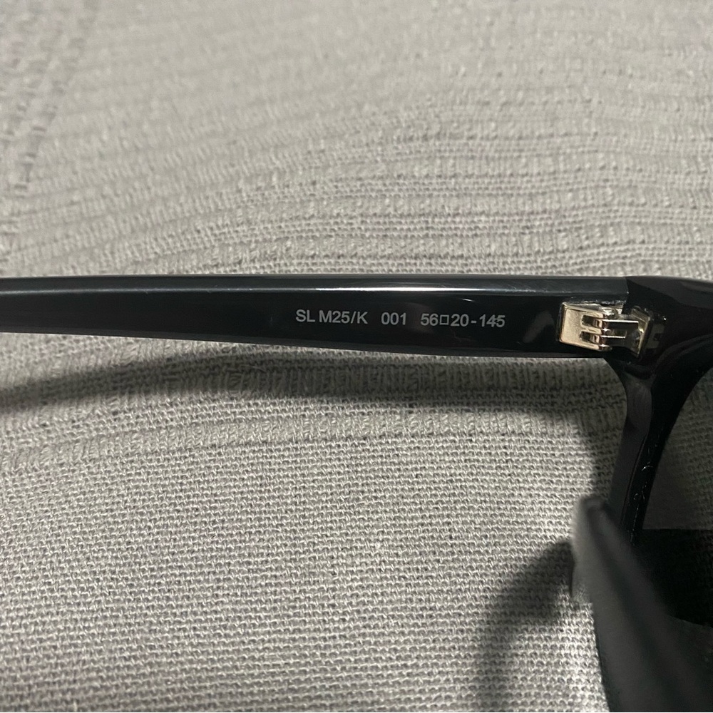Saint Laurent Sunglasses *DAMAGED” - Picture 4 of 9